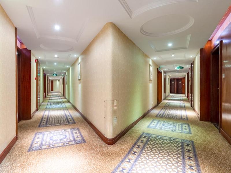 Vienna Hotel Shenzhen Songgang Shajiang Road Buitenkant foto